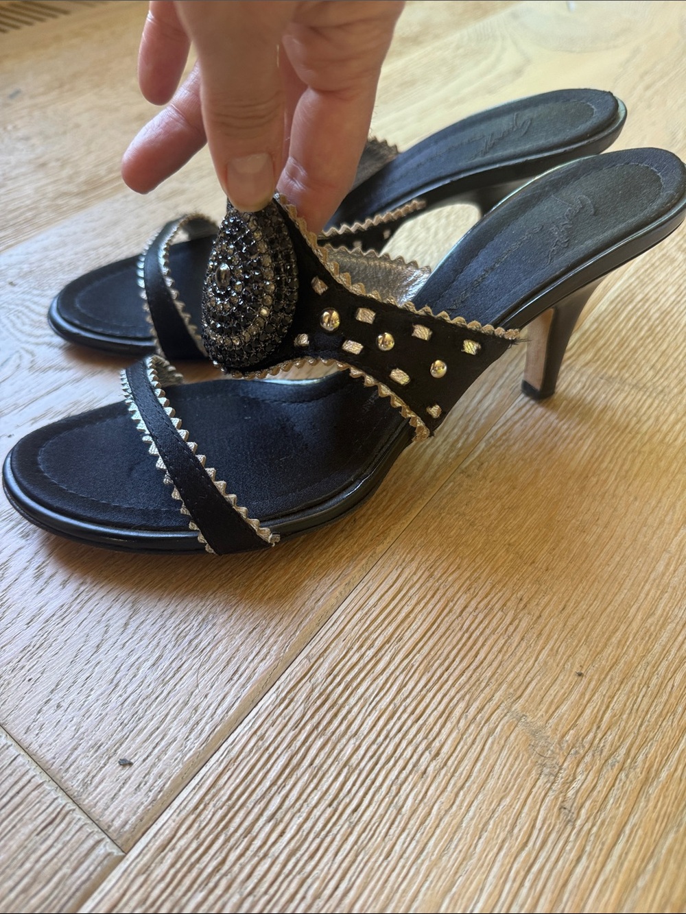 Giuseppe Zanotti Luxury Italian Black and Silver Jeweled sandals - Picture 4 of 6